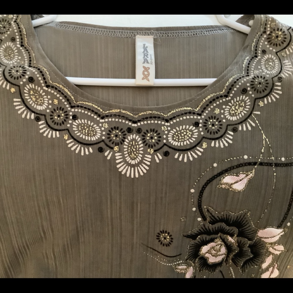 XLg shimmery top